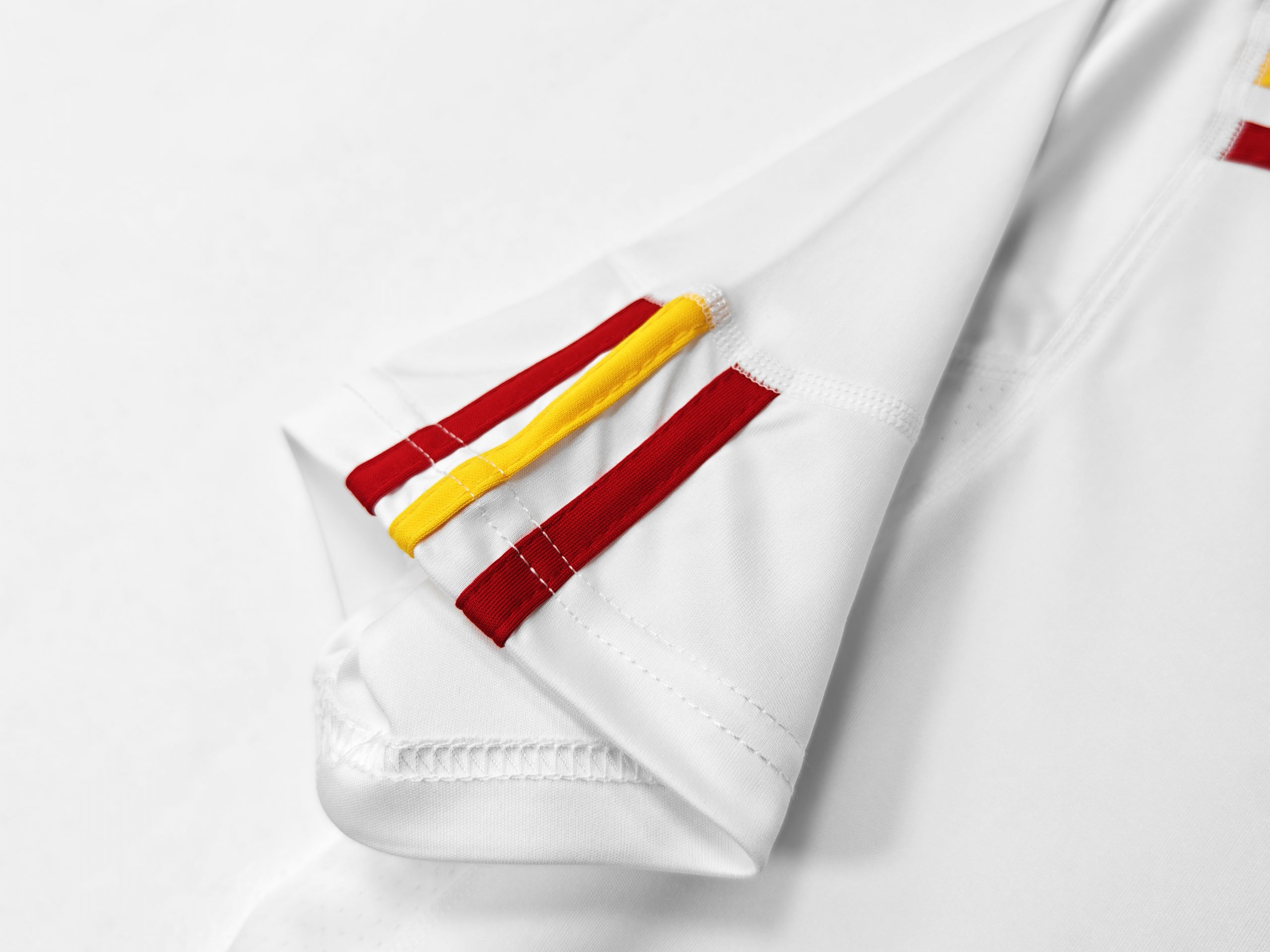 Spain 2011 Away Shirt - Image 5