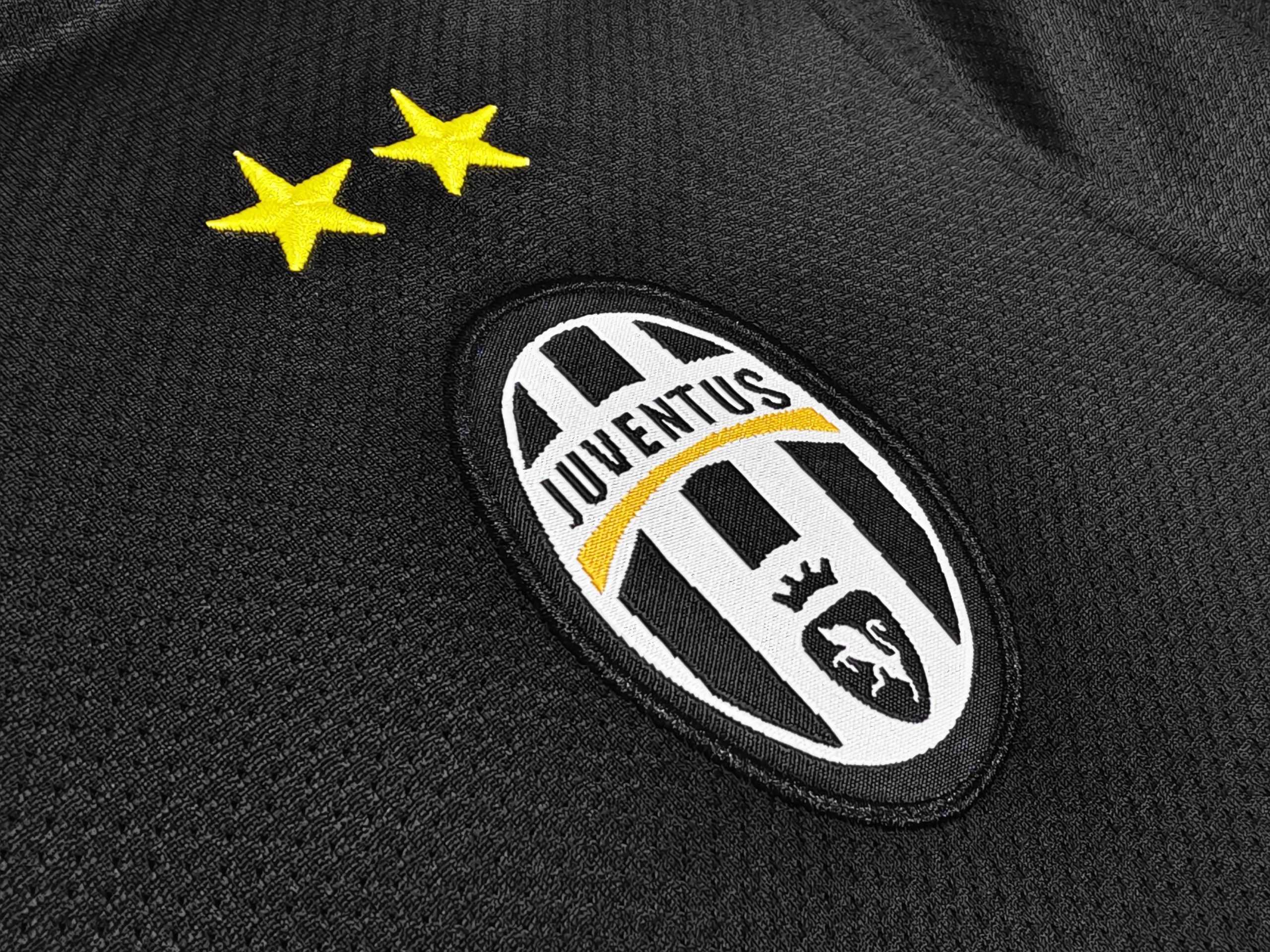 Juventus FC 2012/13 Away Shirt - Image 3