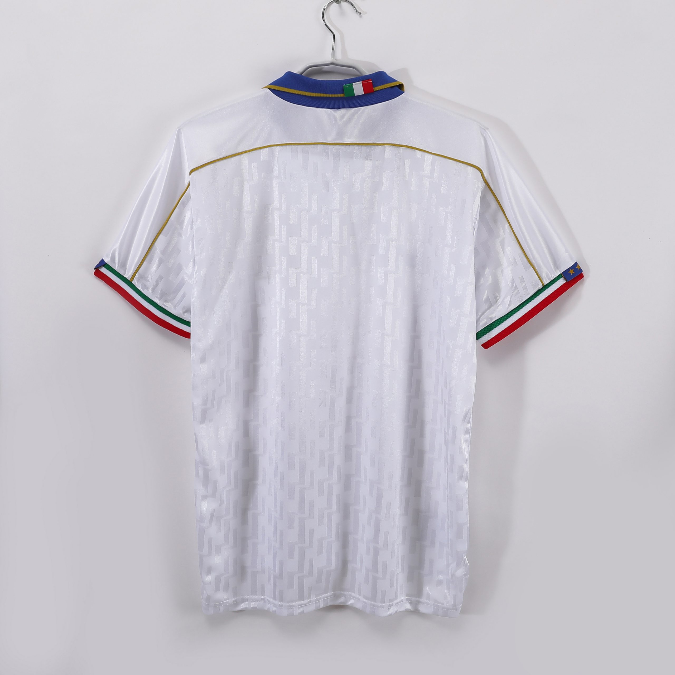 Italy 1995/96 Away Shirt - Image 2