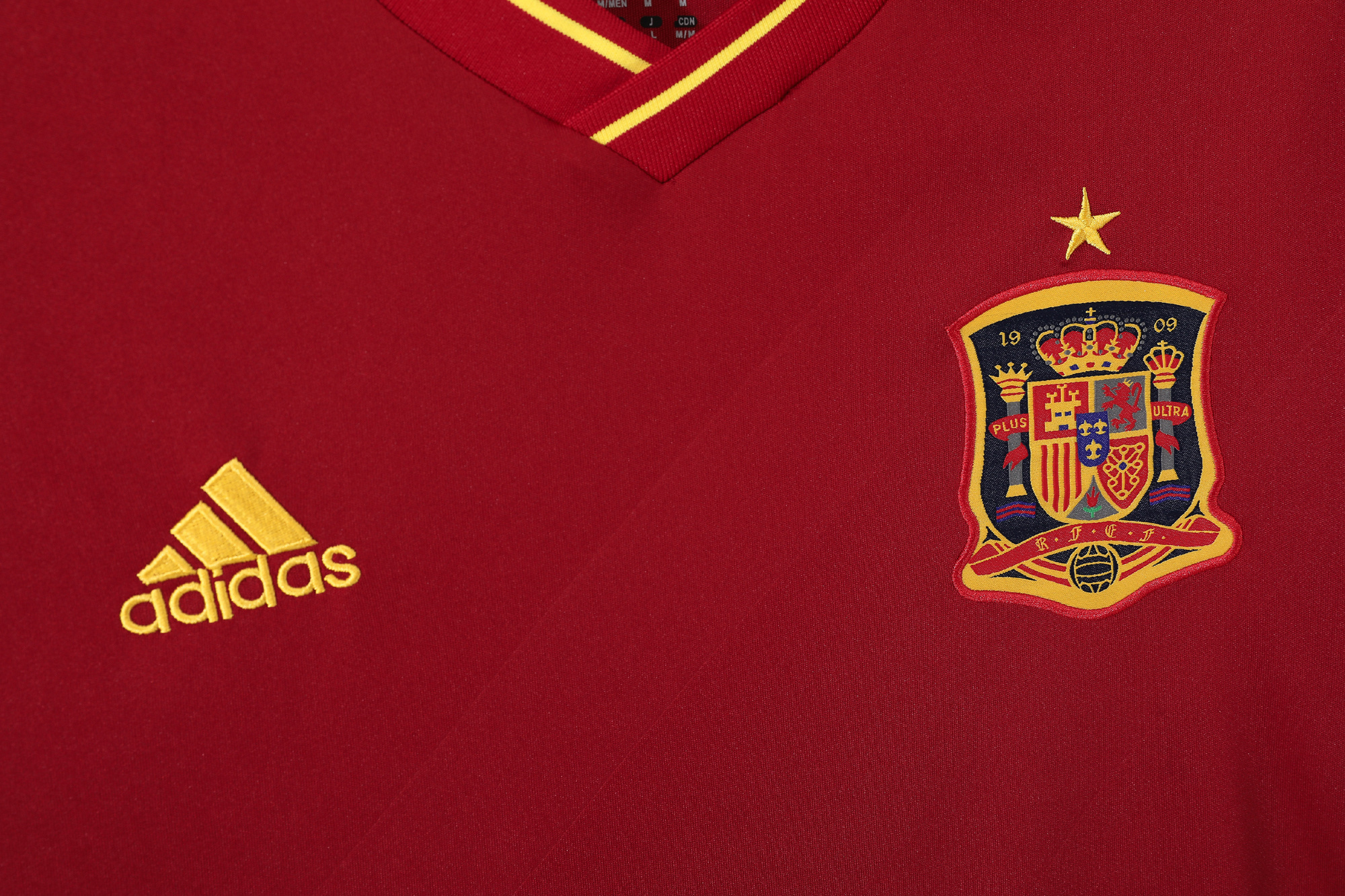 Spain 2012 Home Shirt - Image 3