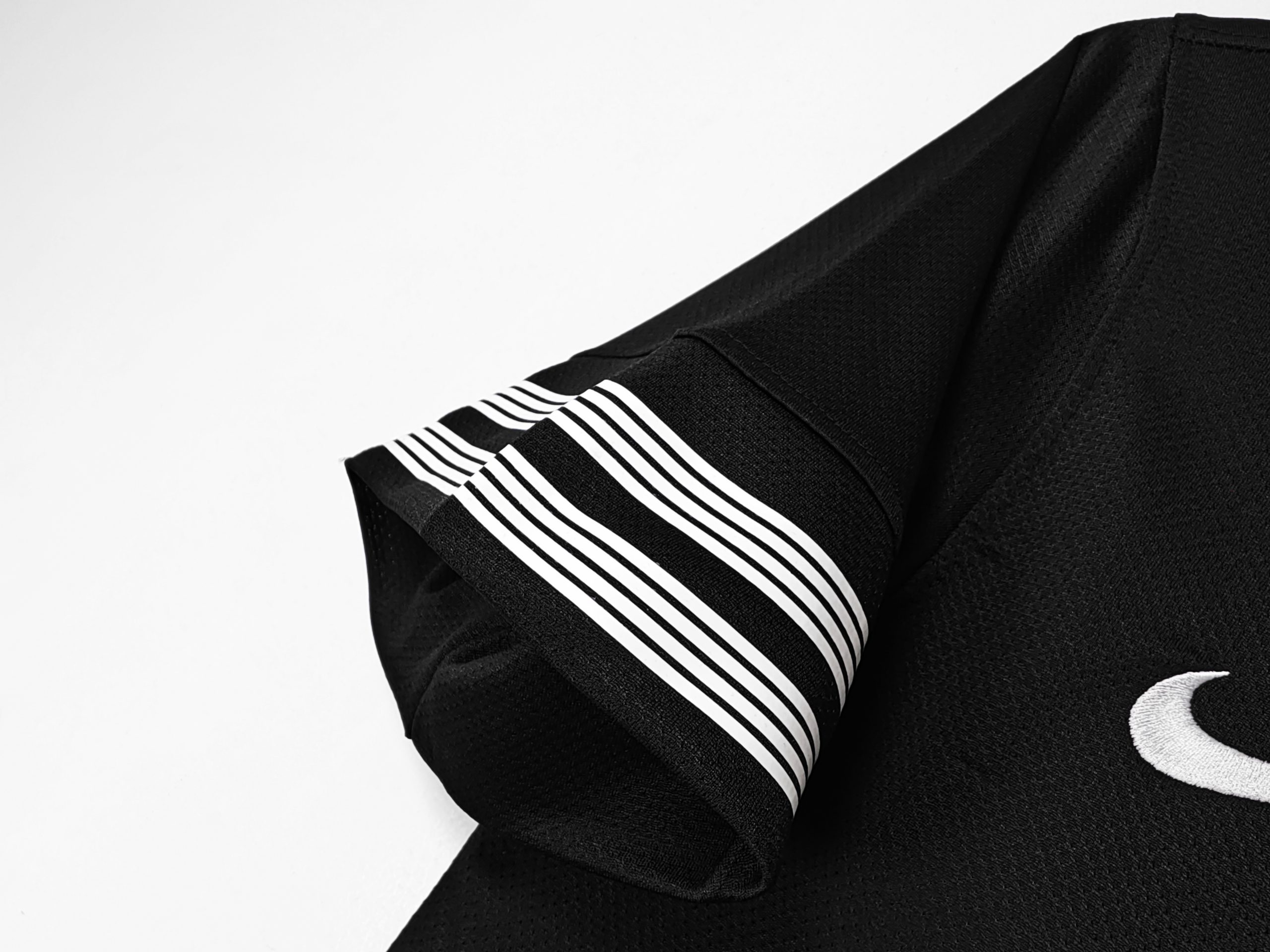 Juventus FC 2012/13 Away Shirt - Image 6