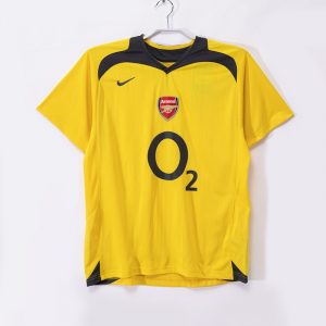 Arsenal 2005-06 Away Shirt