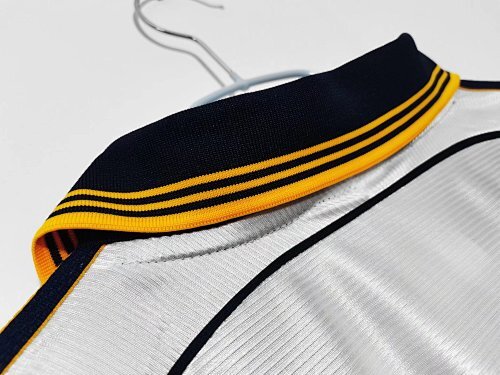 Real Madrid 1998-00 Home Shirt - Image 7